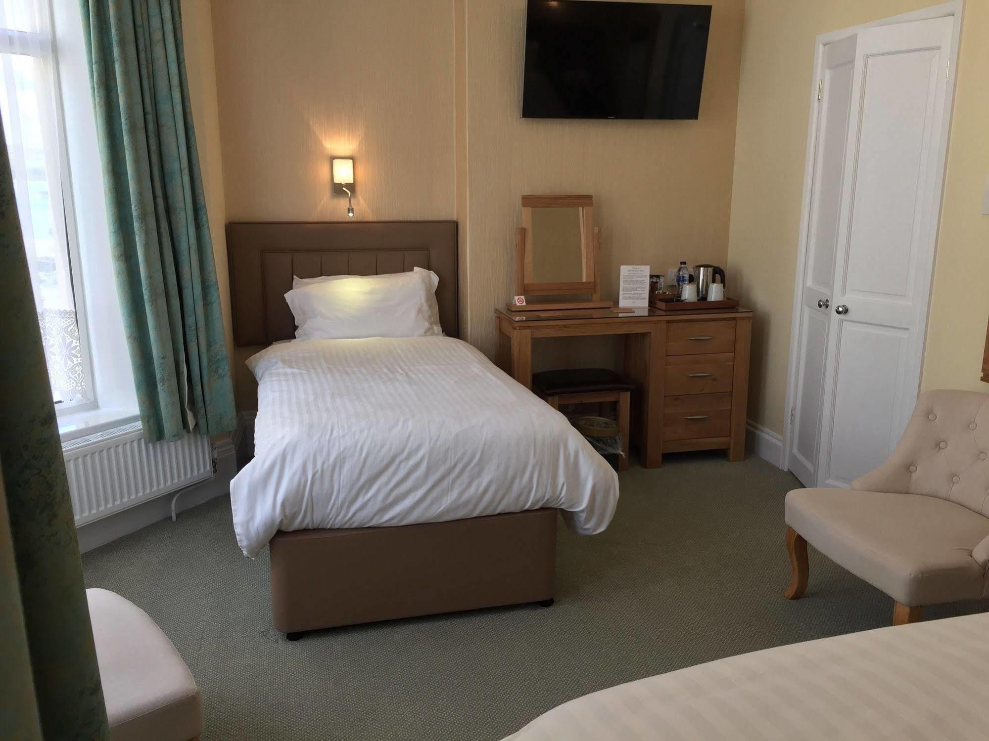 פלימות' Edgcumbe Guest House מראה חיצוני תמונה